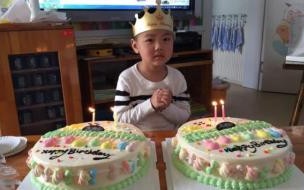 炫耀女儿长大了的幽默文案 有一种炫耀叫女儿送的